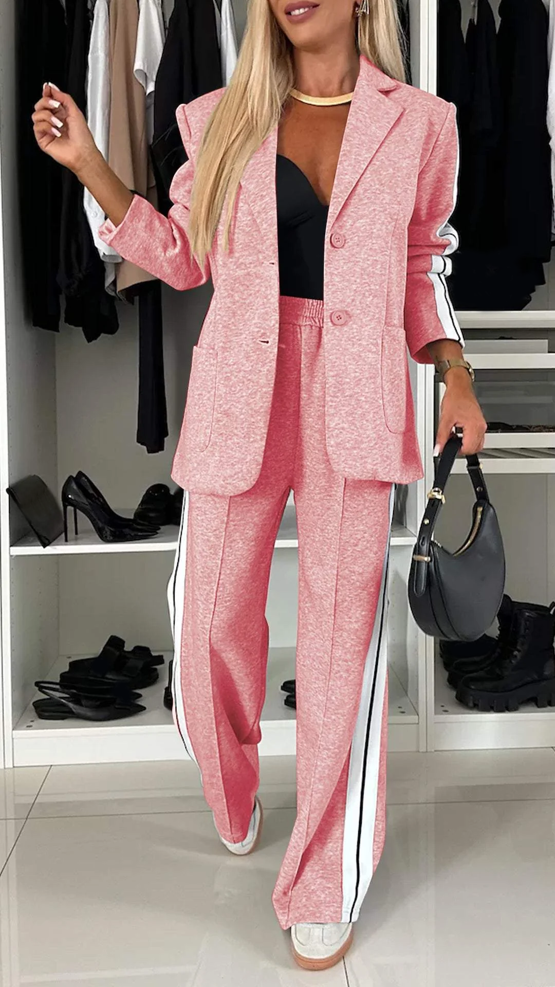 Damen Jogginganzug mit modernem Design 11