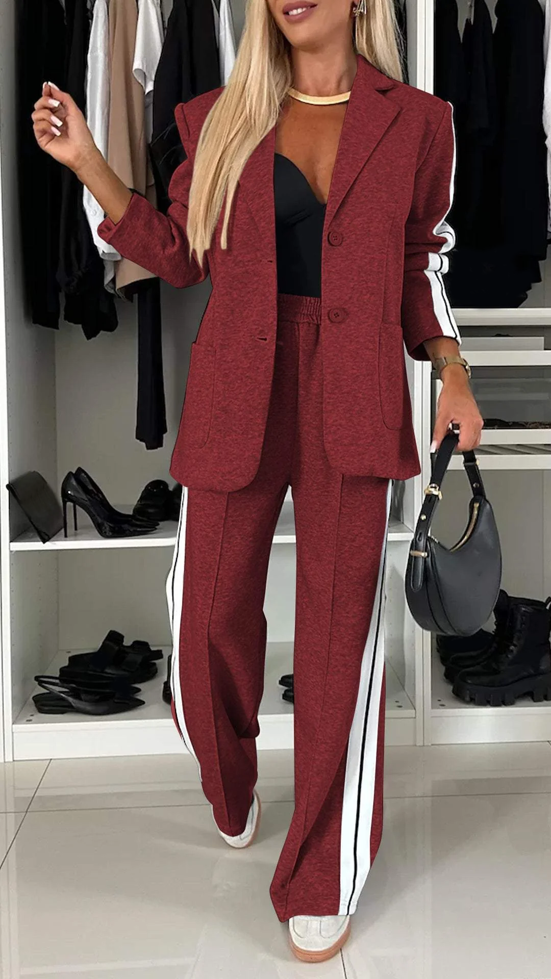 Damen Jogginganzug mit modernem Design 9