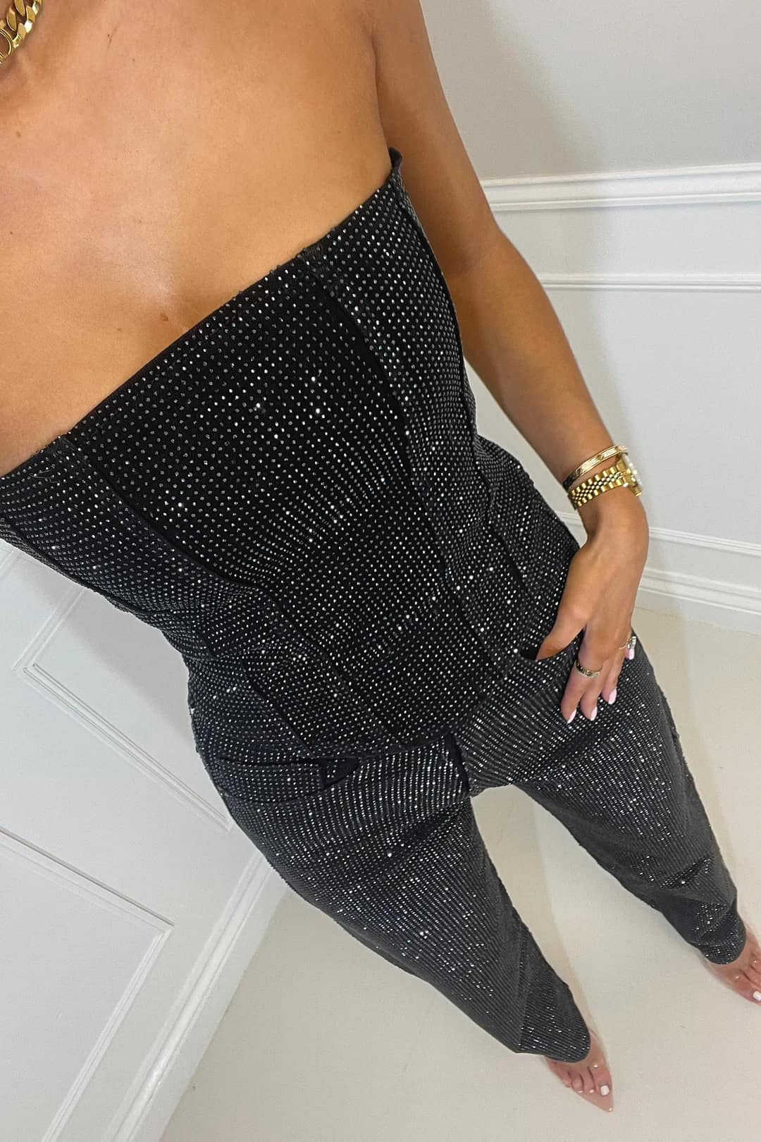 Damen Klassischer Jumpsuit mit Trägerloser Eleganz 3