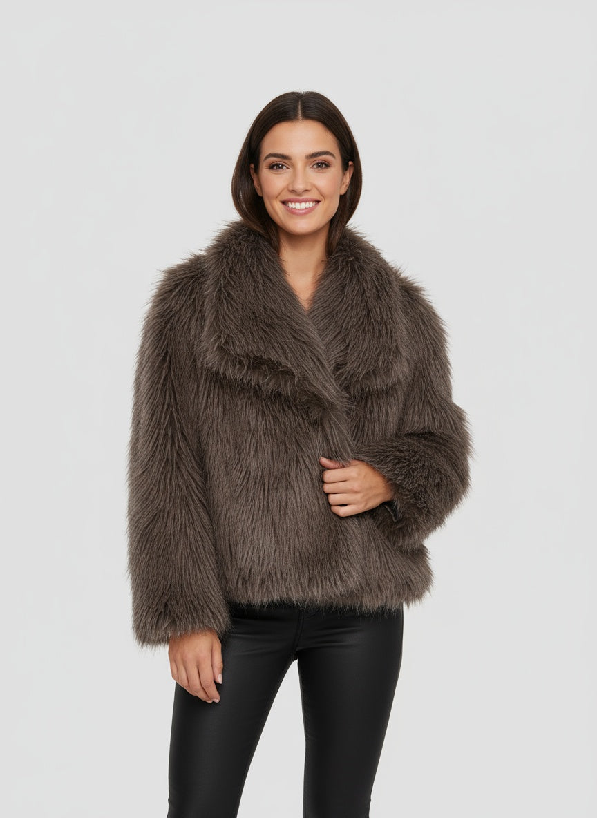 Damen Kunstpelzjacke für kalte Tage - Glamouröse Jacke 1