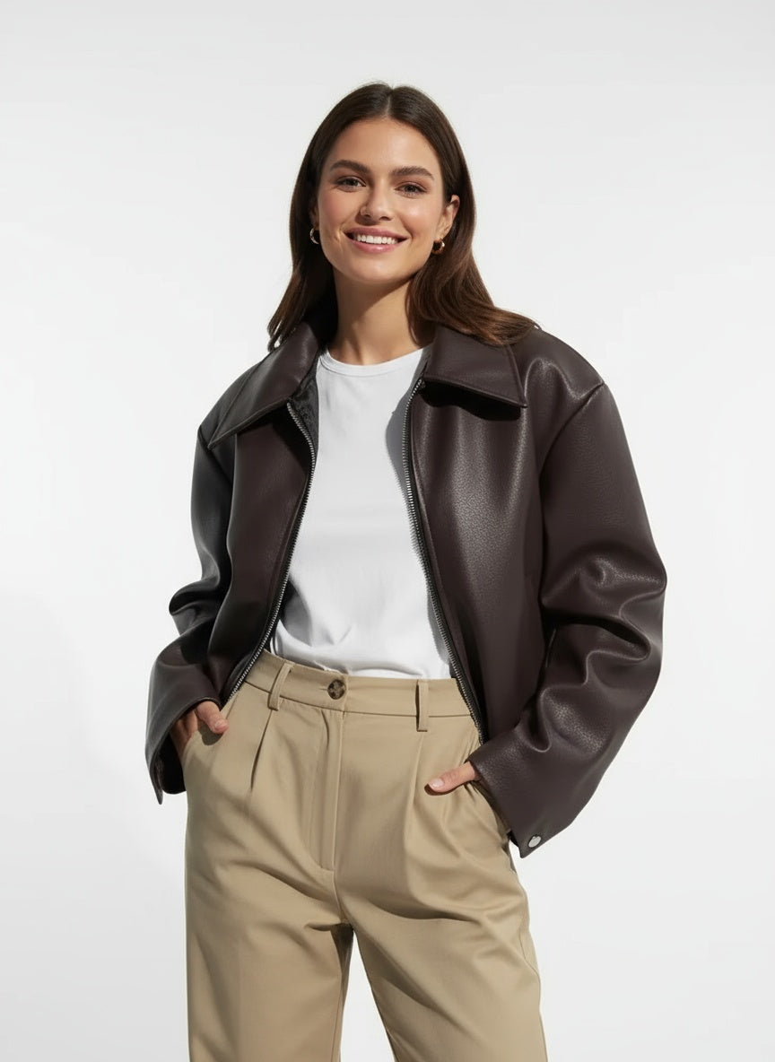 Damen Lederjacke mit modernem Design 4