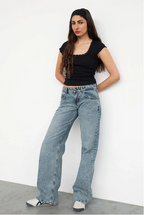 Damen Stretchdenim Jeans mit niedriger Taille und entspannter Passform 5