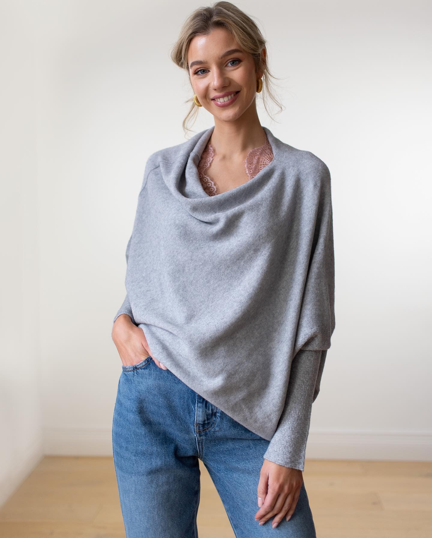Damenpullover mit Offener Schulterlinie – Stilvoller Strickpullover 1