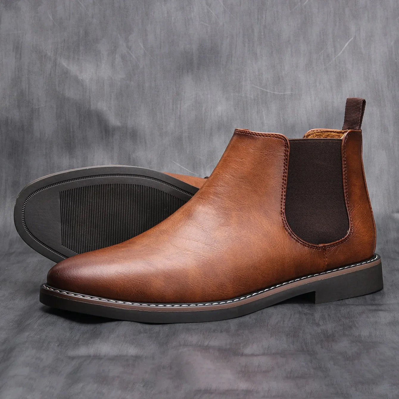 Elegant Chelsea Boots for Men Made of High-Quality Leather