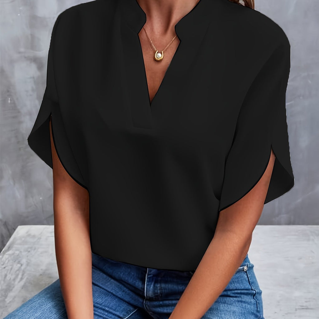 Elegant women's blouse made of cotton blend