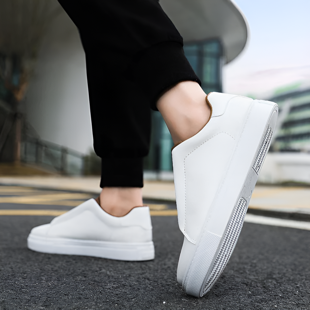 Men's sneakers made of high-quality PU leather