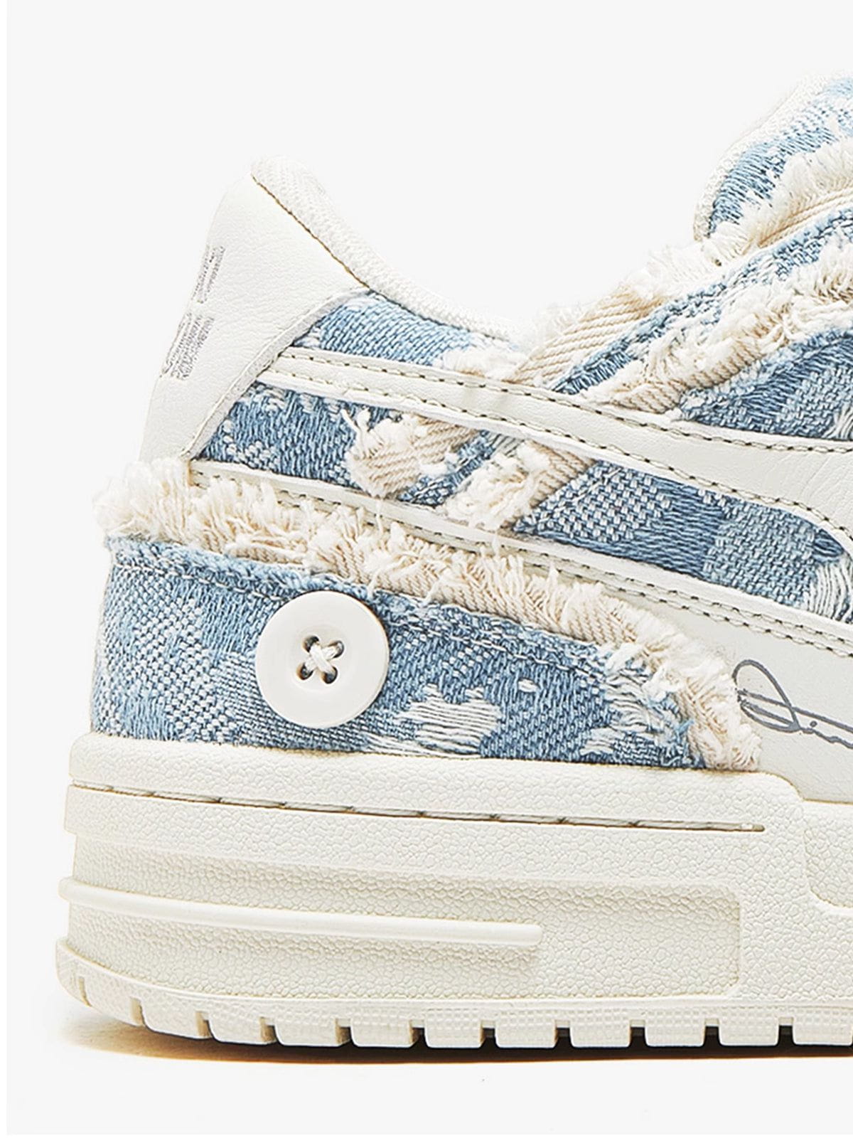 Robust Sneakers for Style and Comfort