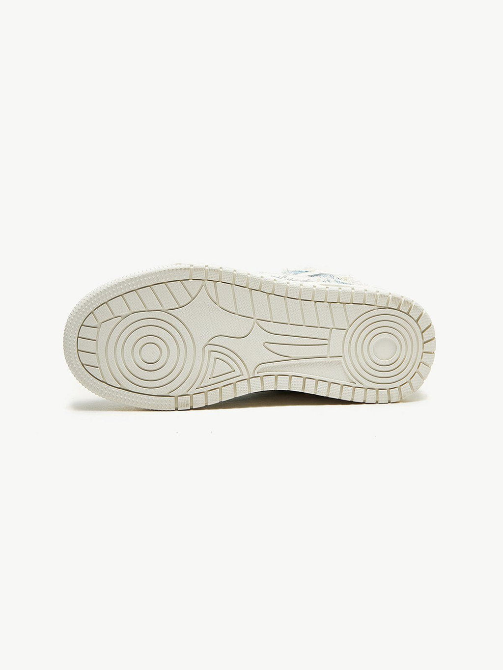 Robust Sneakers for Style and Comfort