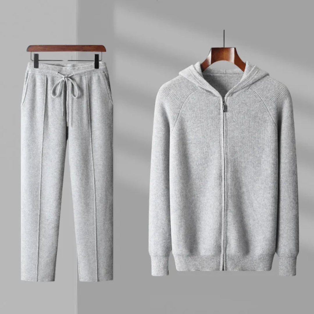 Woll hoodie and pants set for comfort and style